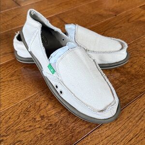 Sanuk Women's Loafer Slip Ons ~ Size 8